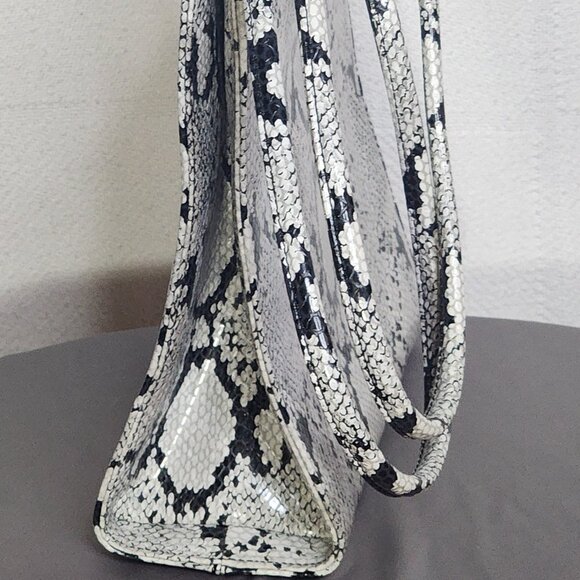 Nine West Vintage Faux Grey Black Snakeskin Bucket Bag with Matching Coin Purse - Picture 9 of 16